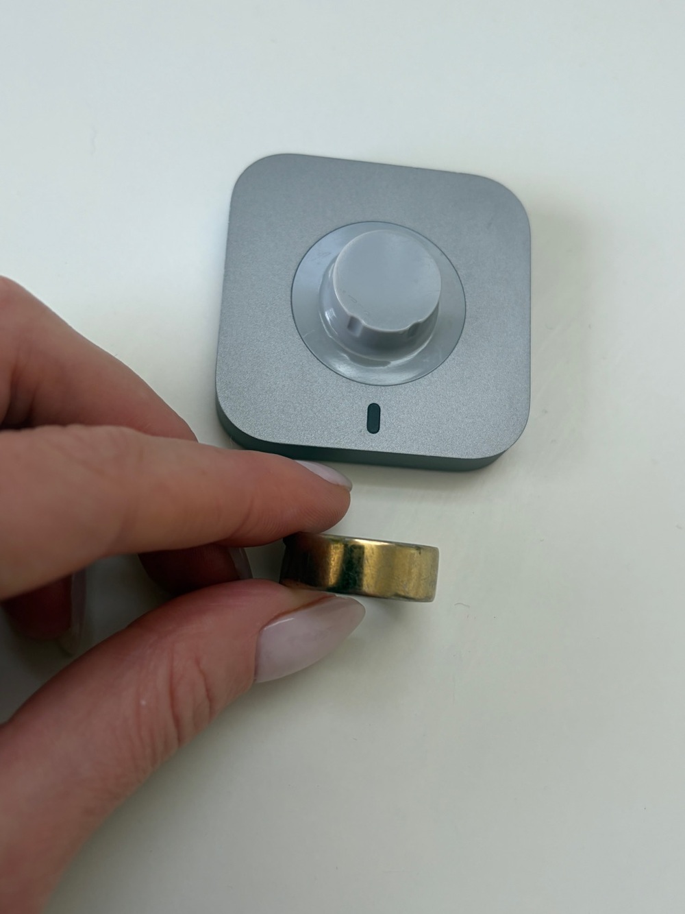 Gold Oura Ring 4 - Size 7